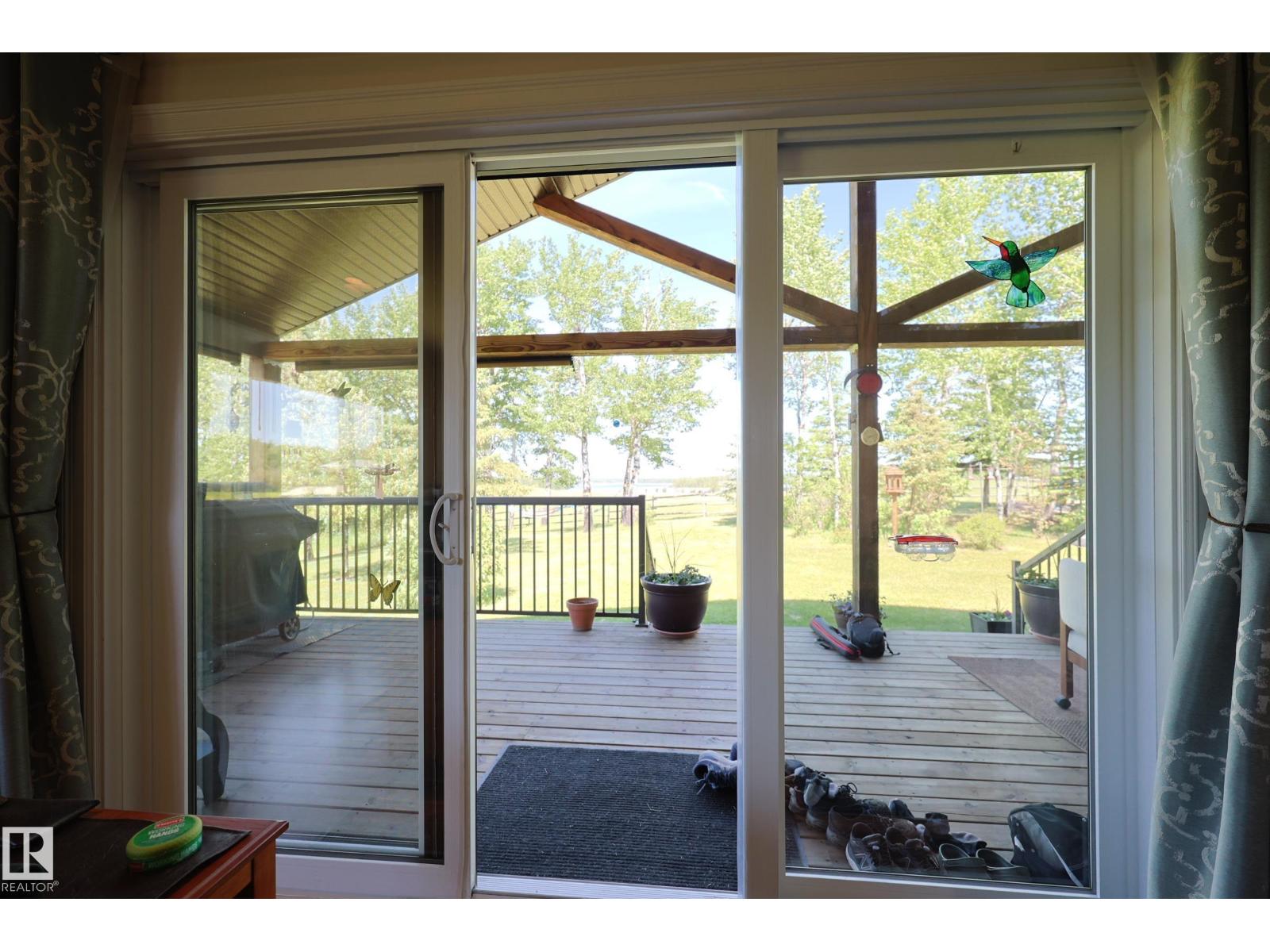 240002 TWP RD 674 - 17