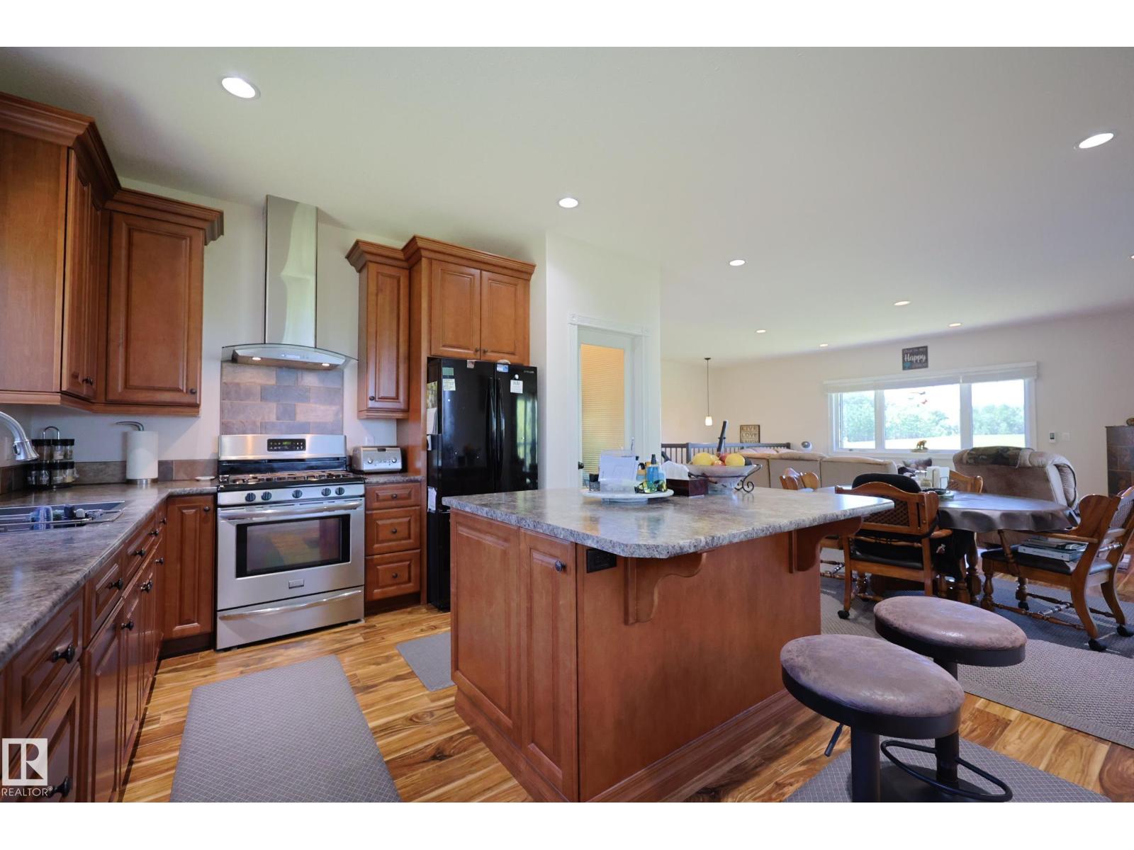 240002 TWP RD 674 - 23