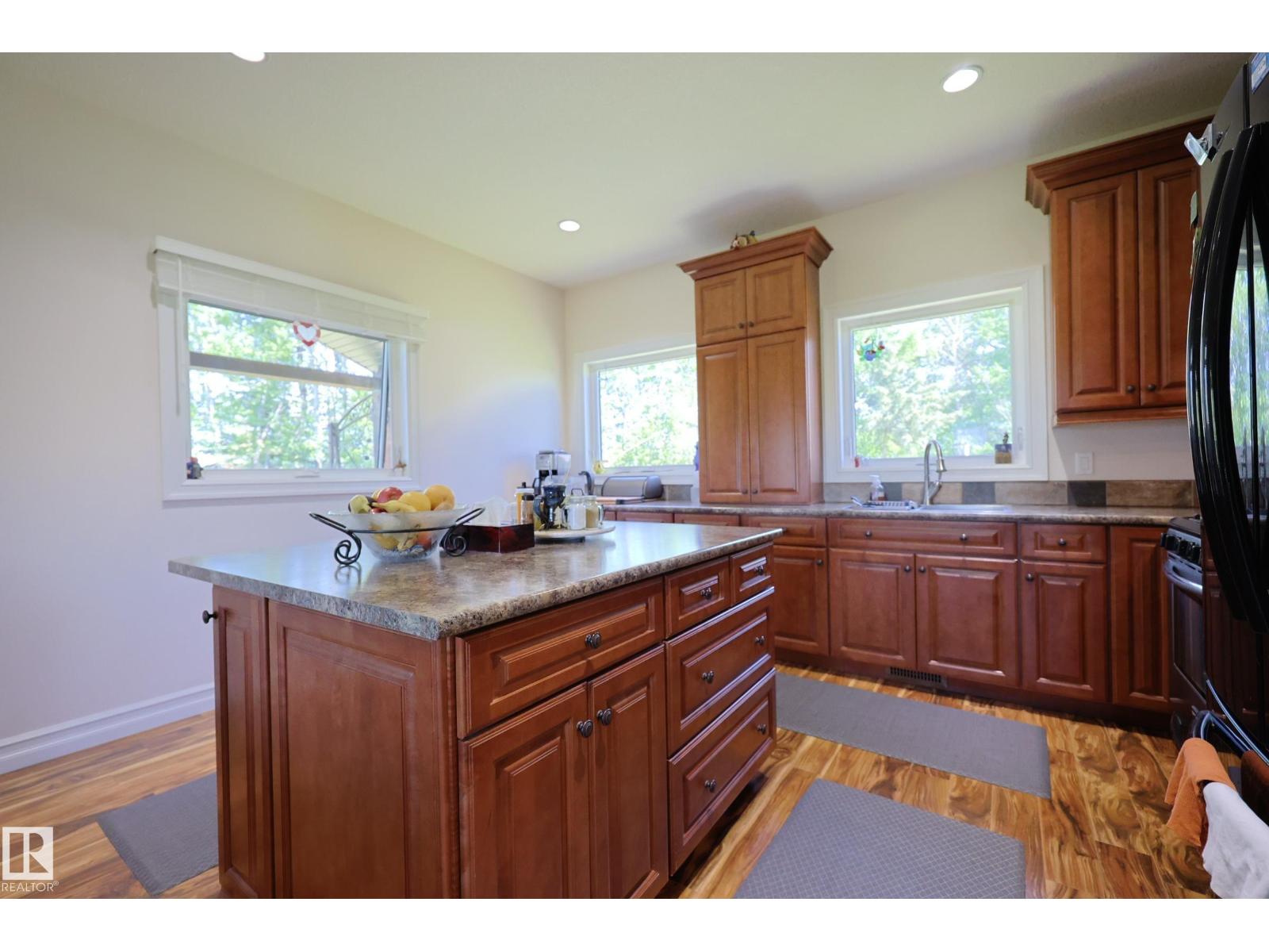 240002 TWP RD 674 - 24