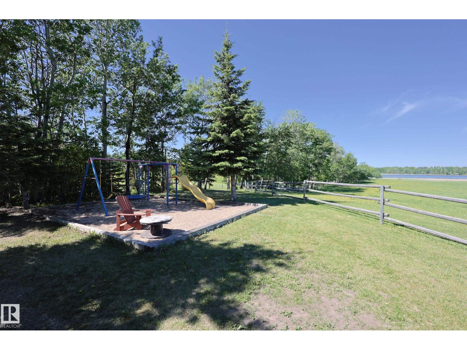 240002 TWP RD 674 - 44
