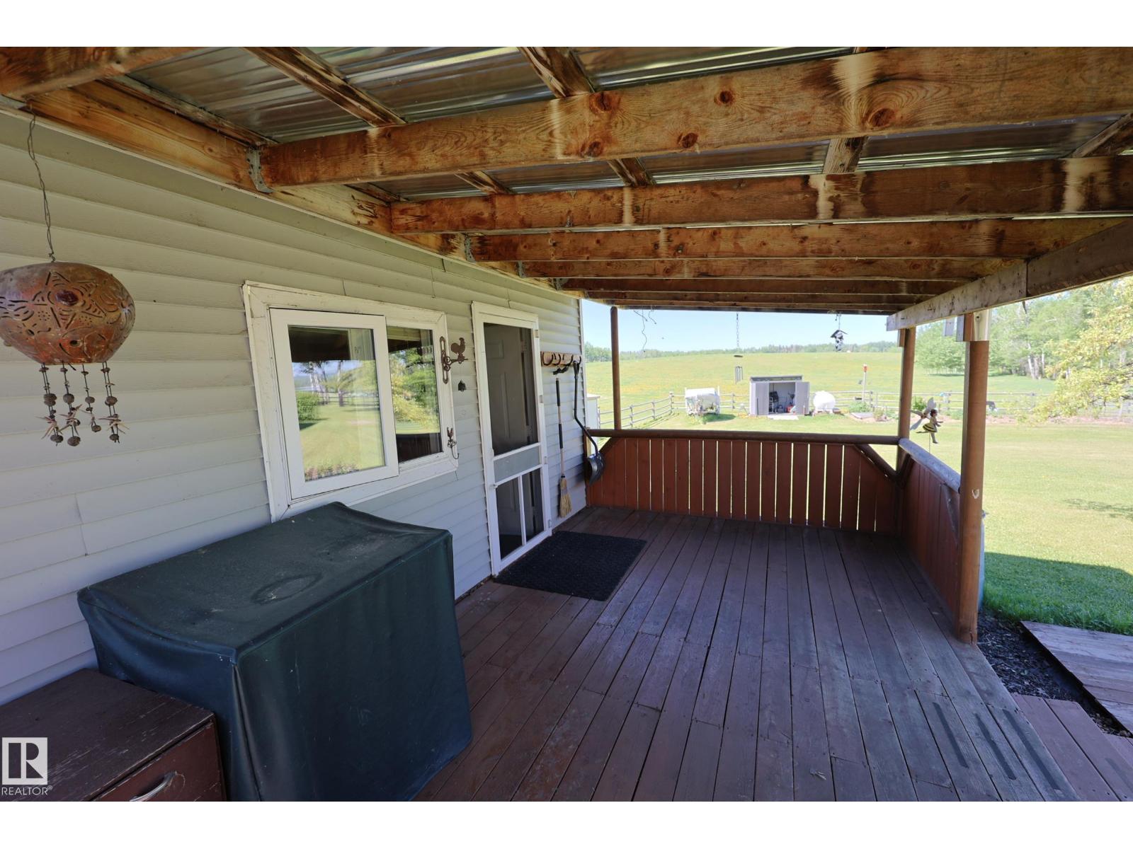 240002 TWP RD 674 - 52