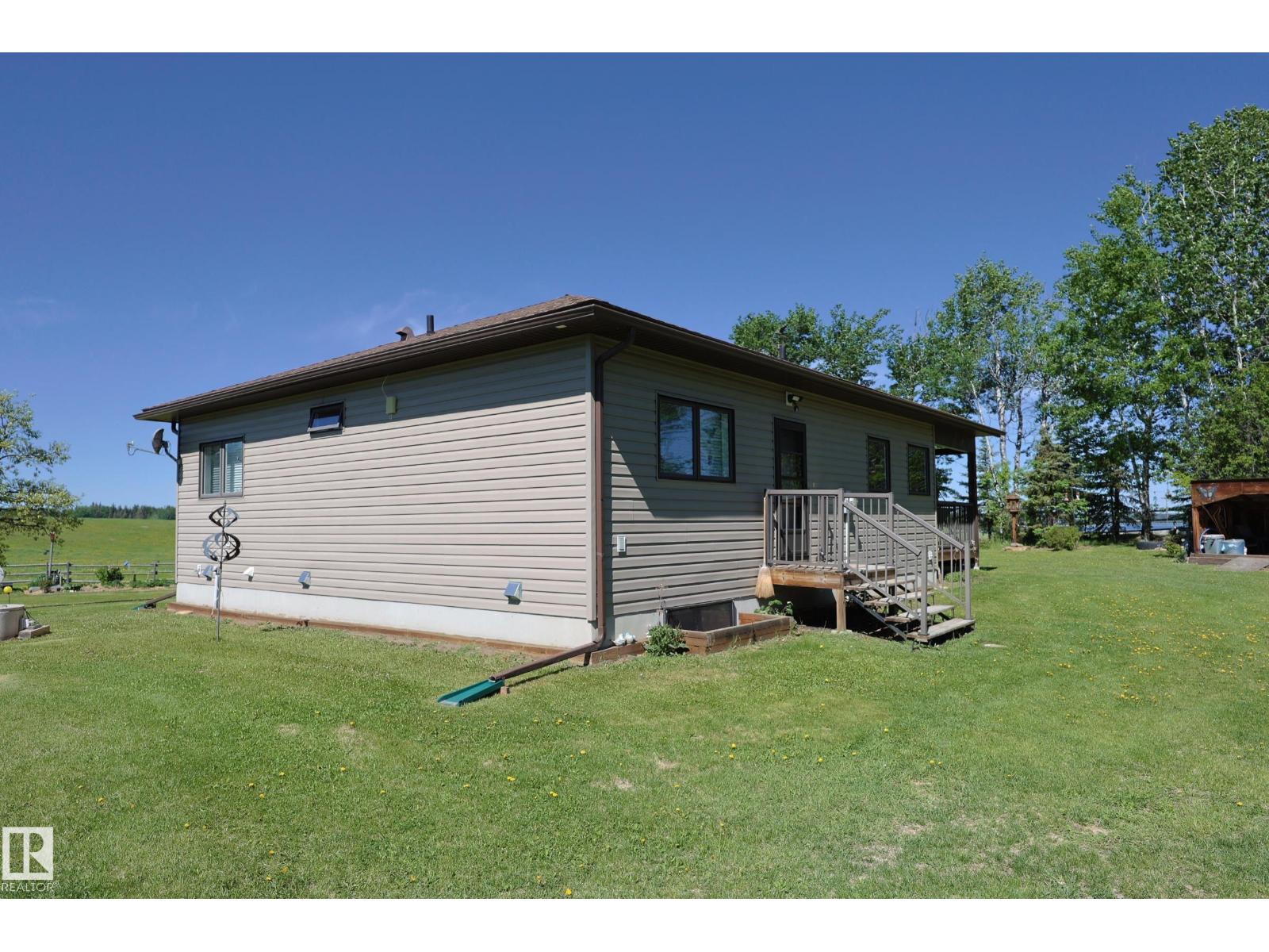 240002 TWP RD 674 - 9