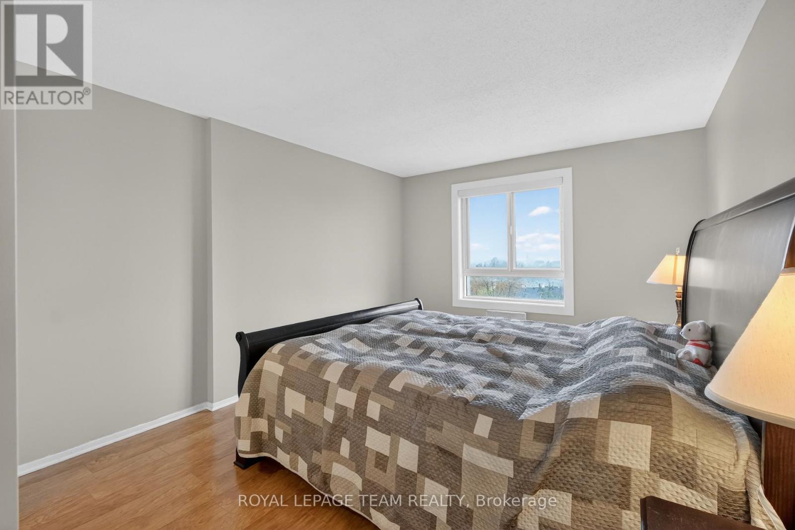 #714 960 TERON ROAD - 36