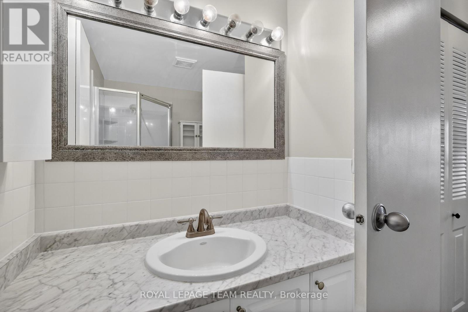 #714 960 TERON ROAD - 42