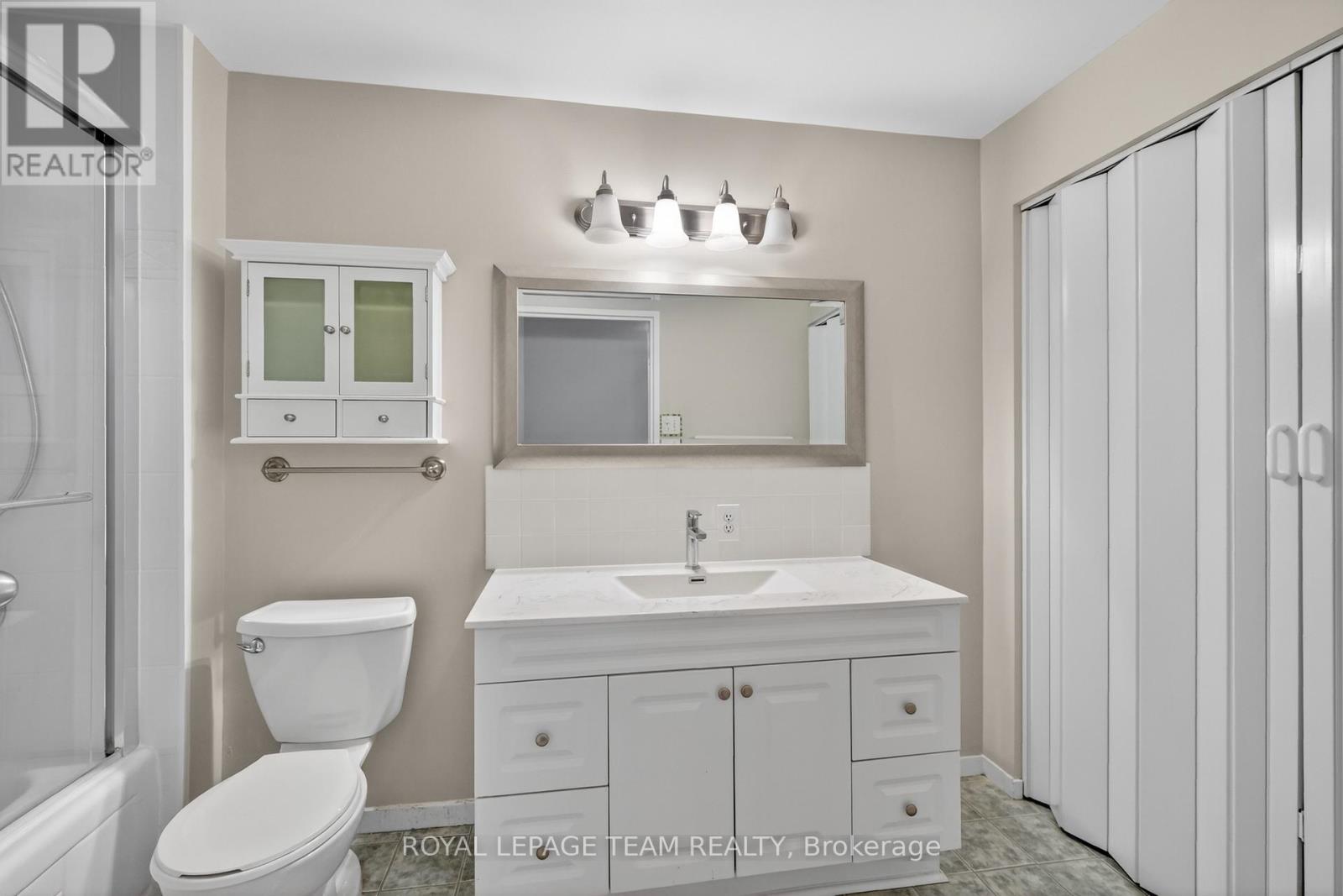 #714 960 TERON ROAD - 46