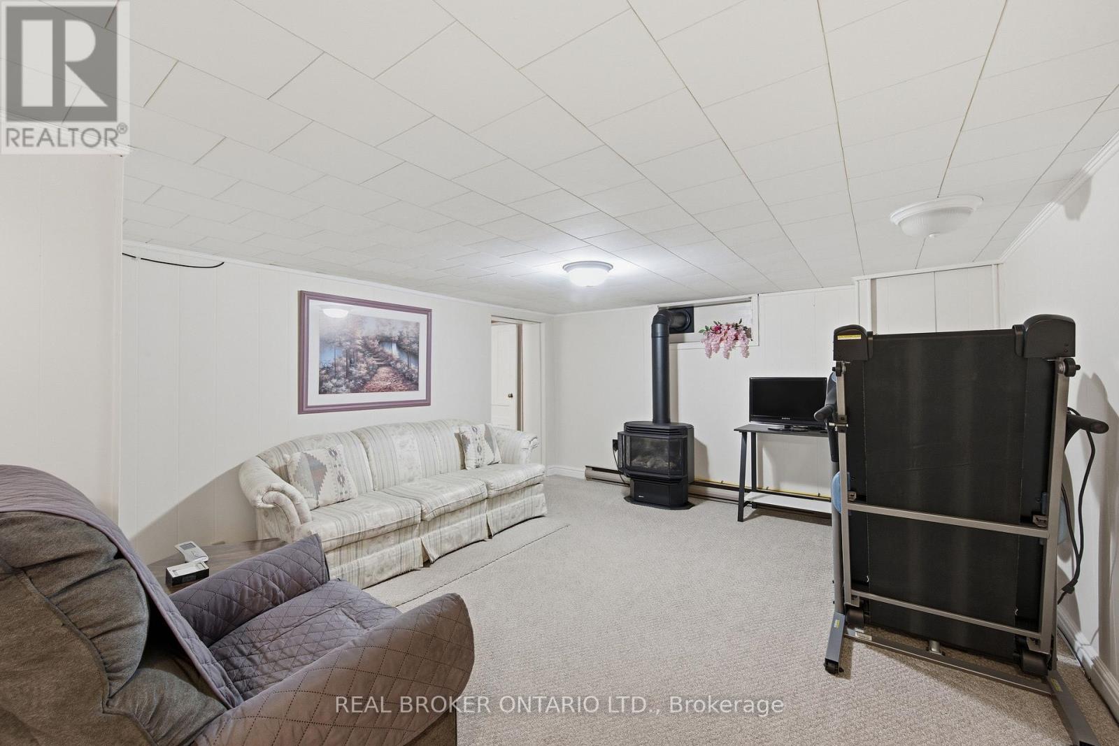 216 THOMAS STREET - 30