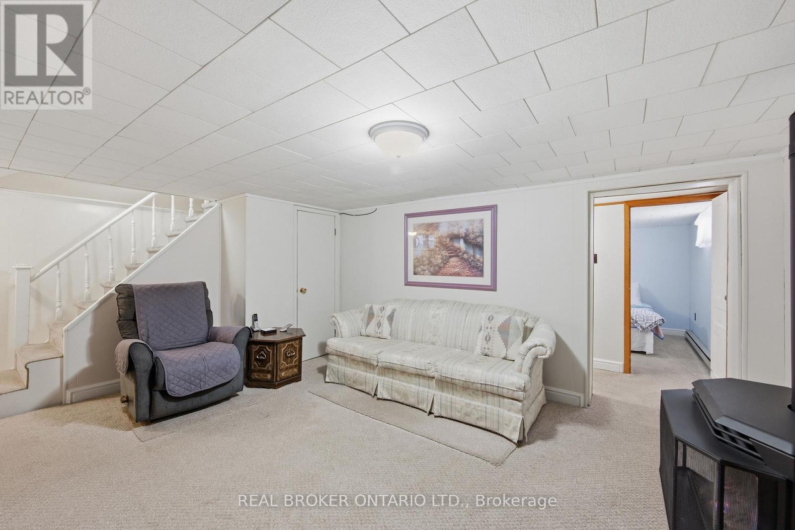 216 THOMAS STREET - 33