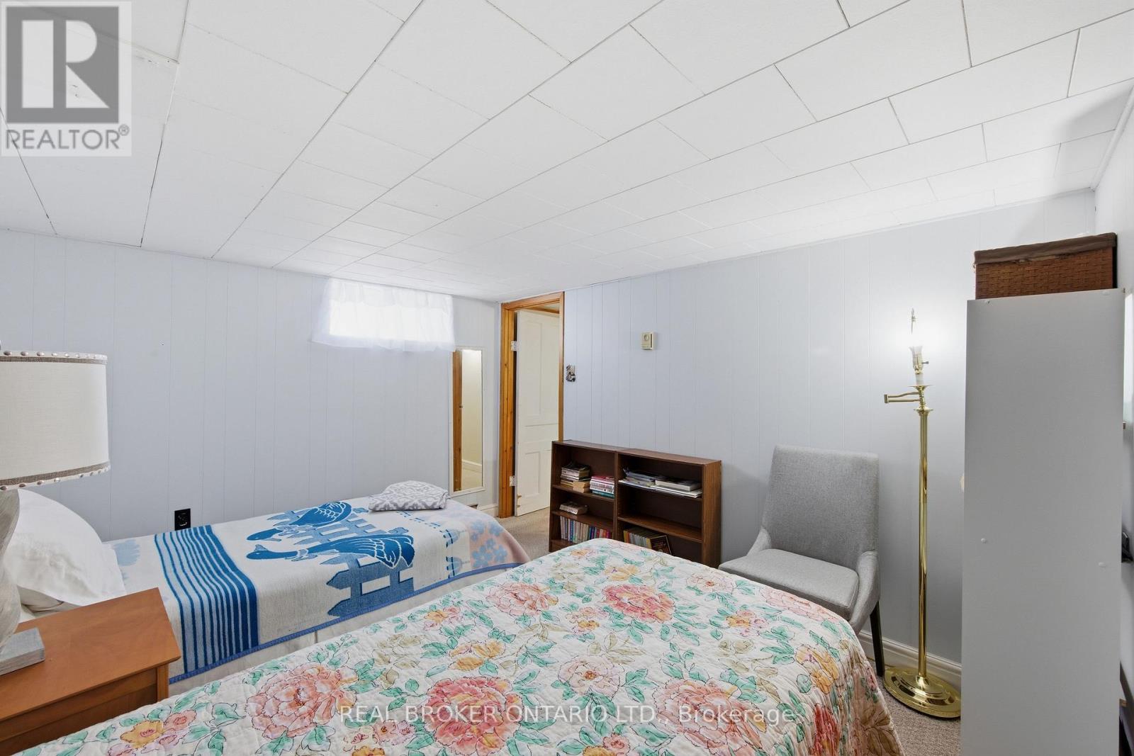 216 THOMAS STREET - 37