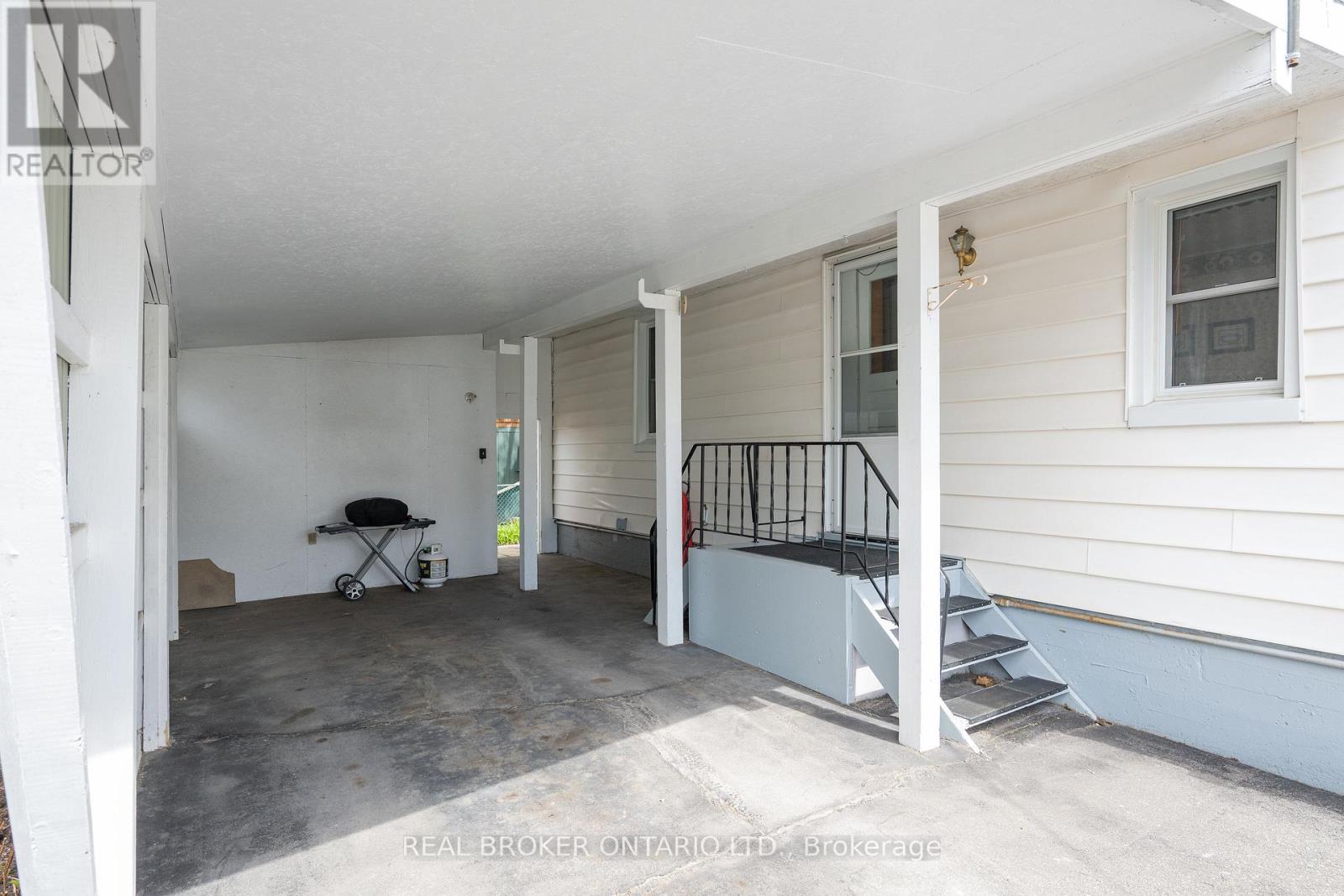 216 THOMAS STREET - 45