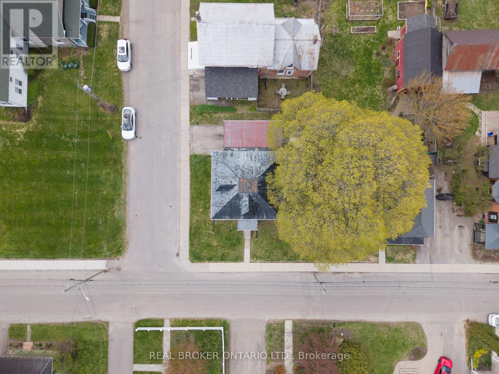 216 THOMAS STREET - 50