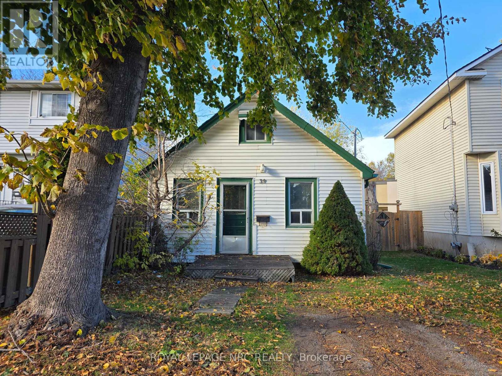 39 MANCHESTER AVENUE - 1