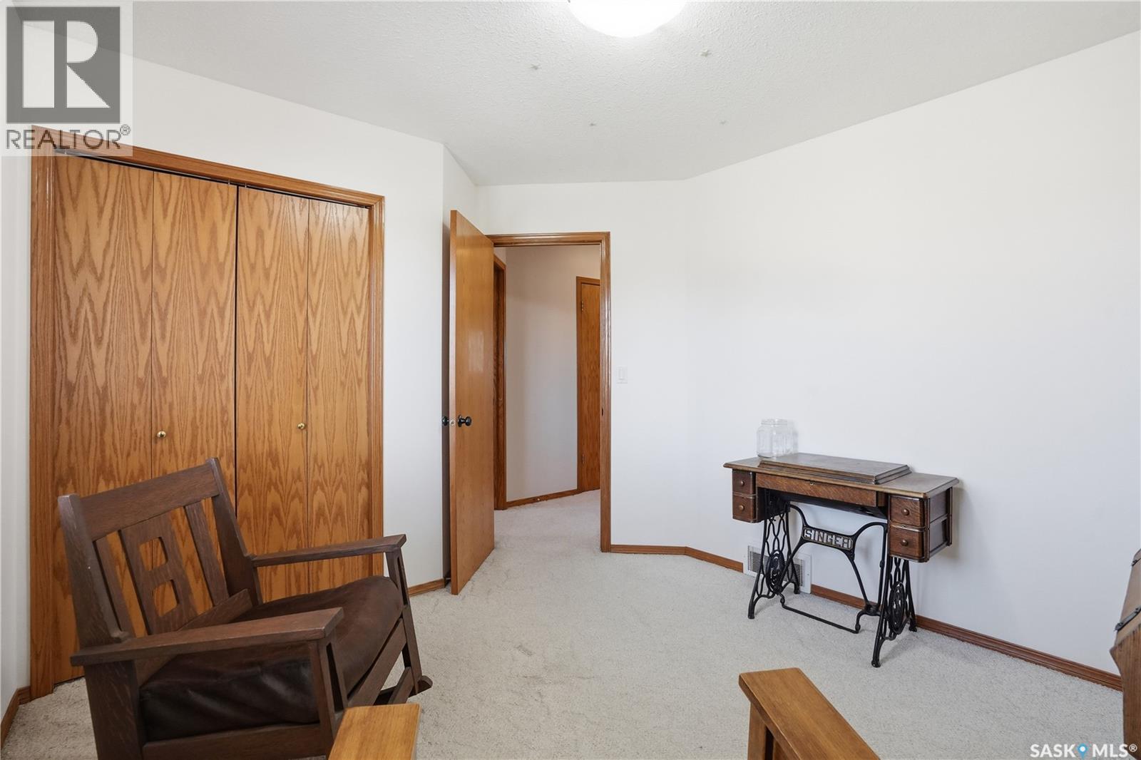 403 Willow BAY - 24
