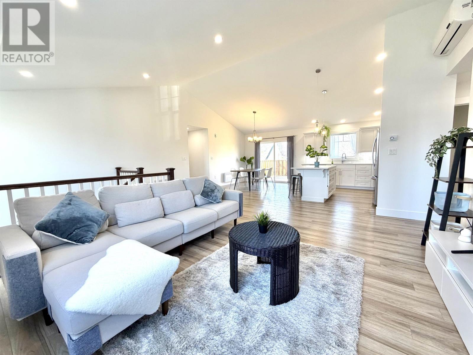 32 Meadow Lane - 21