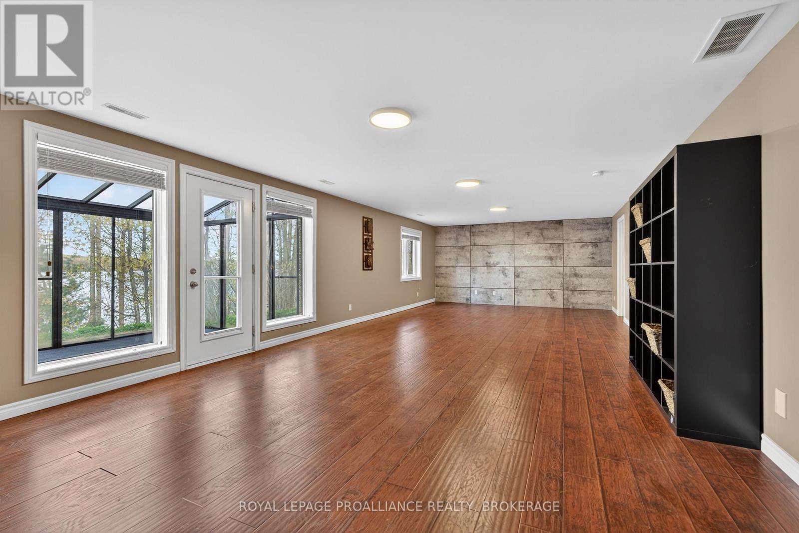 4194C HIAWATHA LANE - 20
