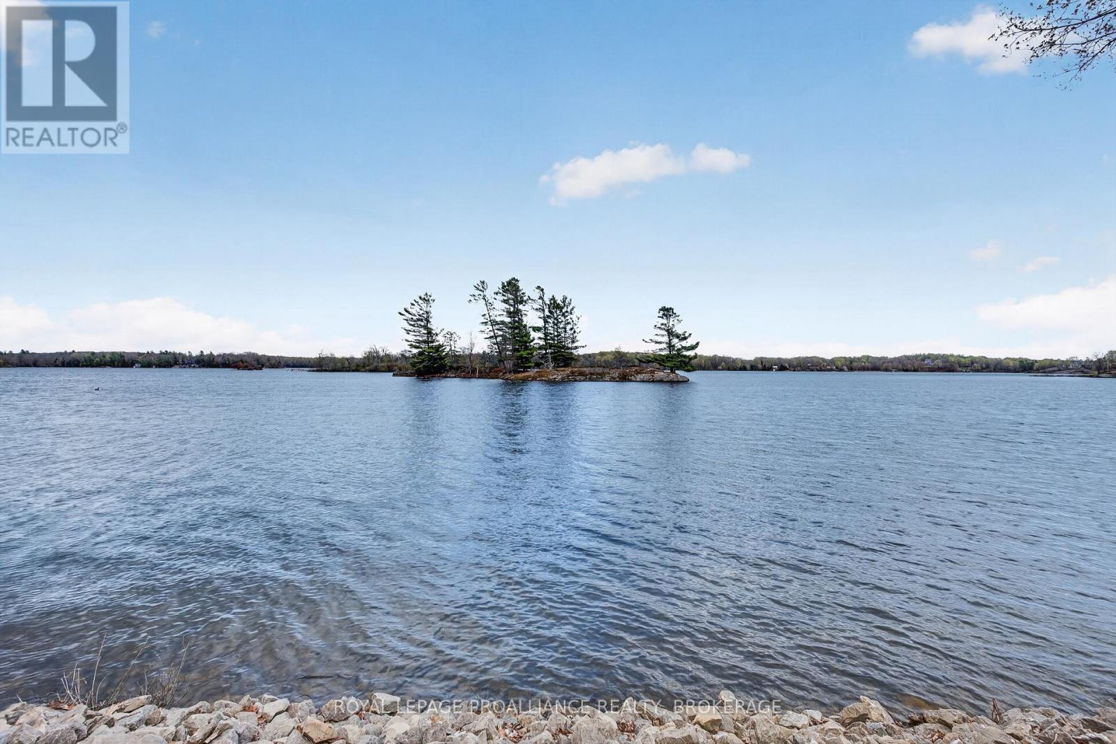 4194C HIAWATHA LANE - 36