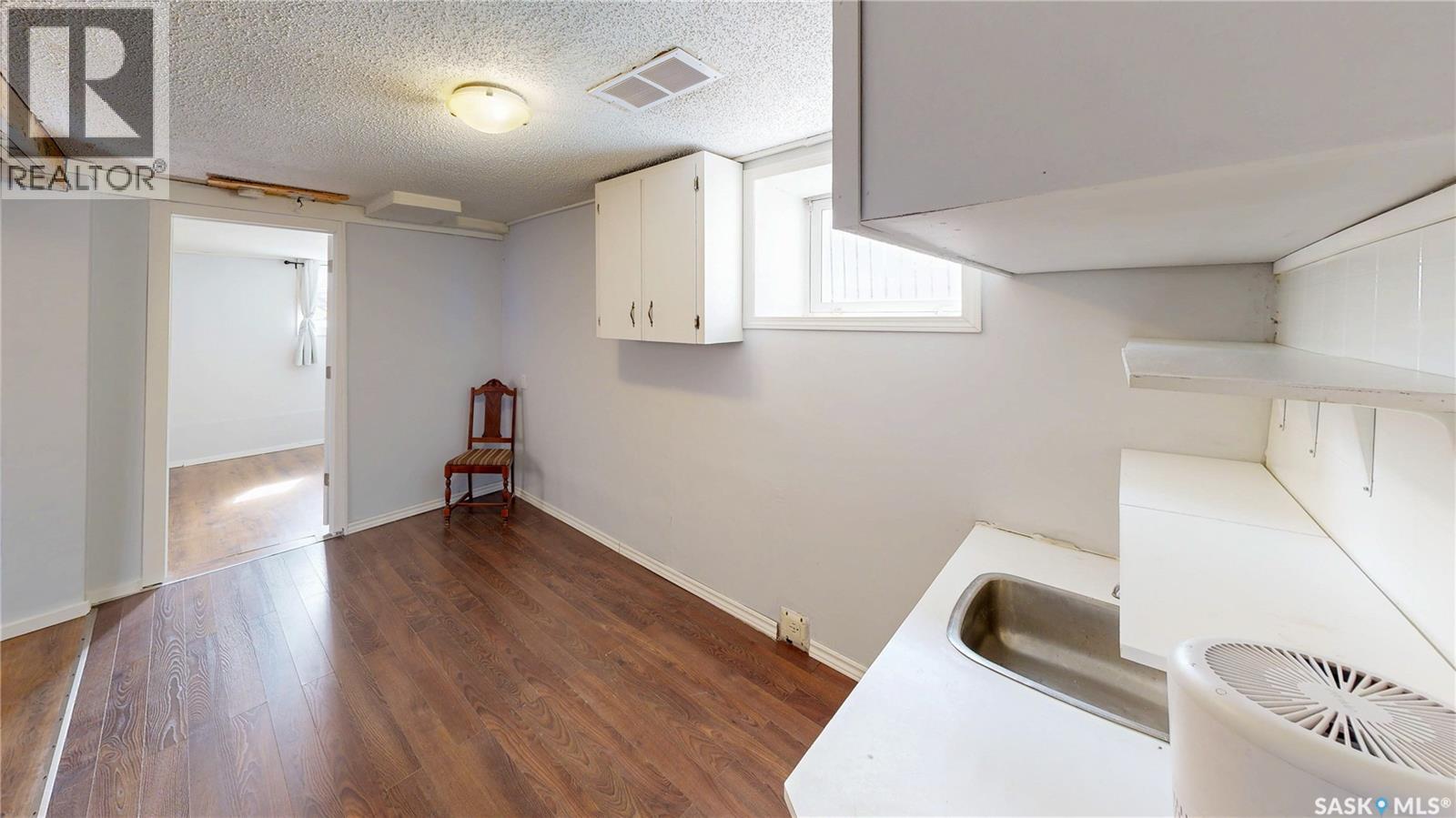 1330 Alexandra STREET - 22