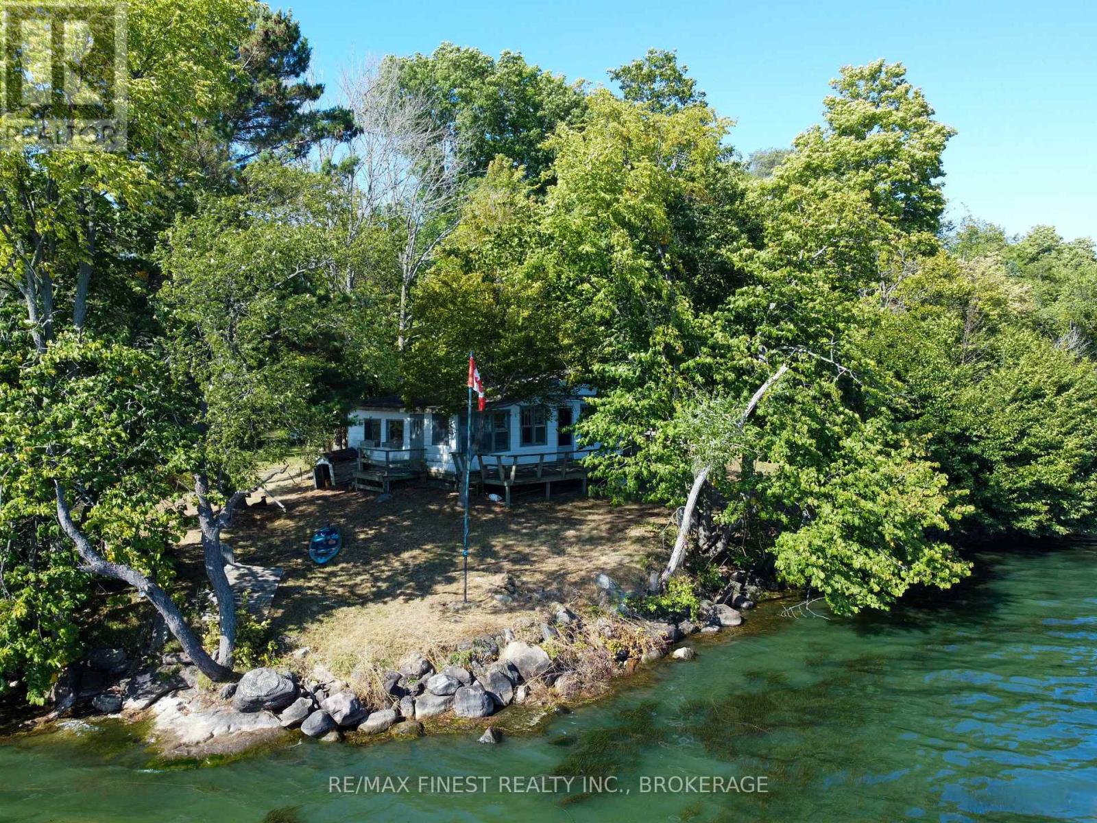 4049 HIAWATHA LANE - 5