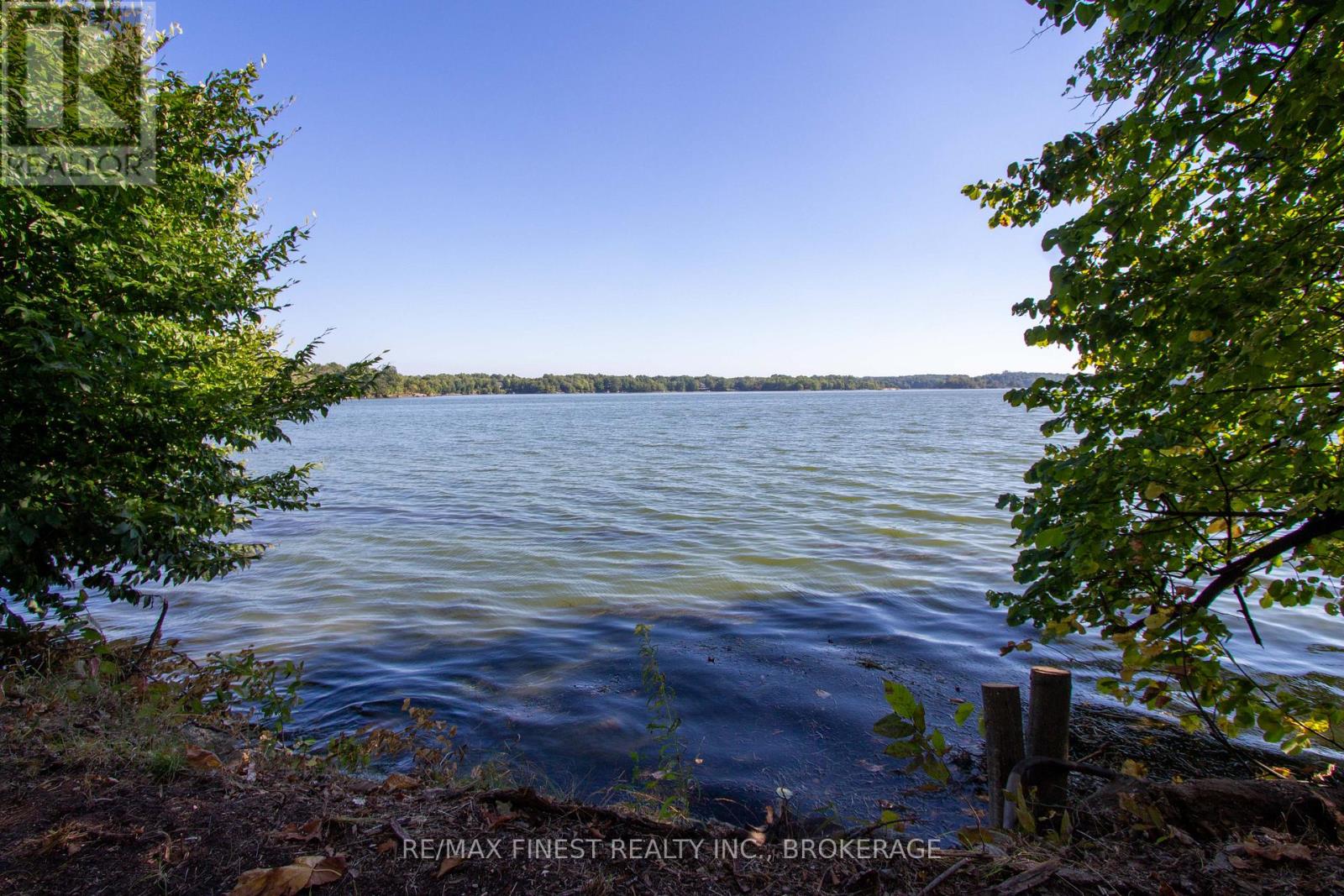 4049 HIAWATHA LANE - 6