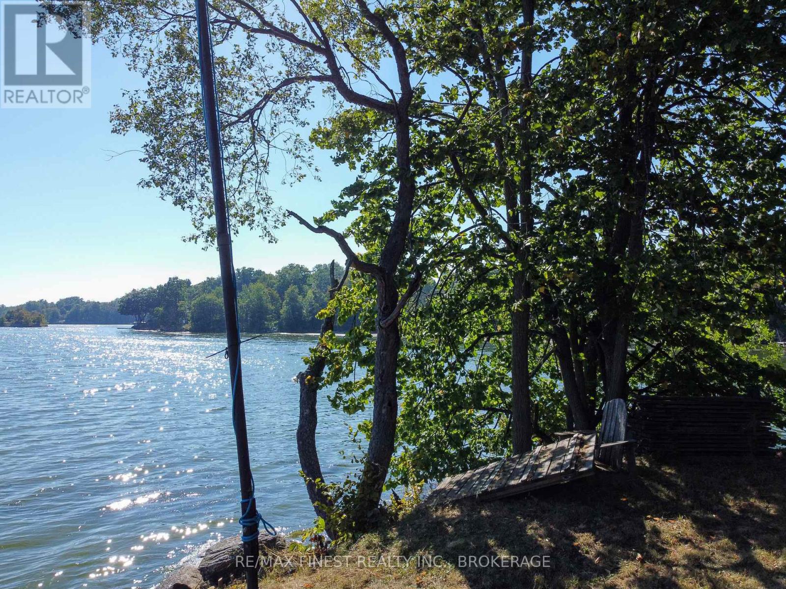 4049 HIAWATHA LANE - 8