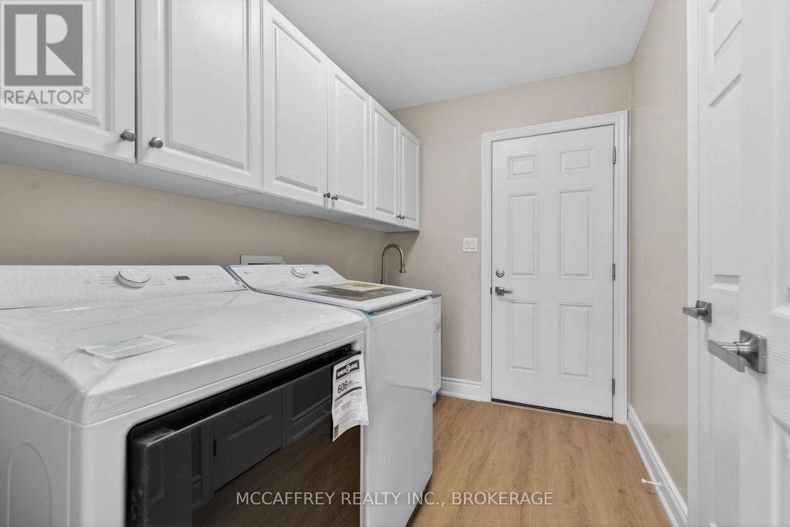 25 KANVERS WAY - 25