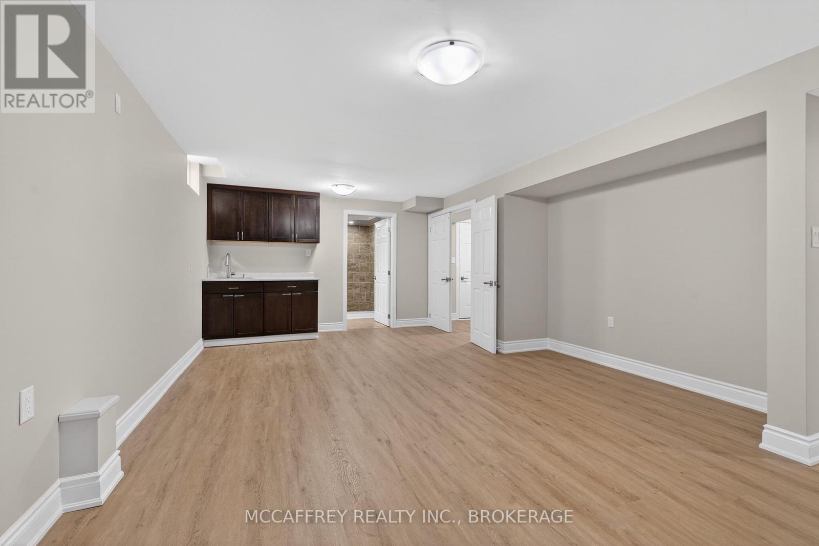 25 KANVERS WAY - 31