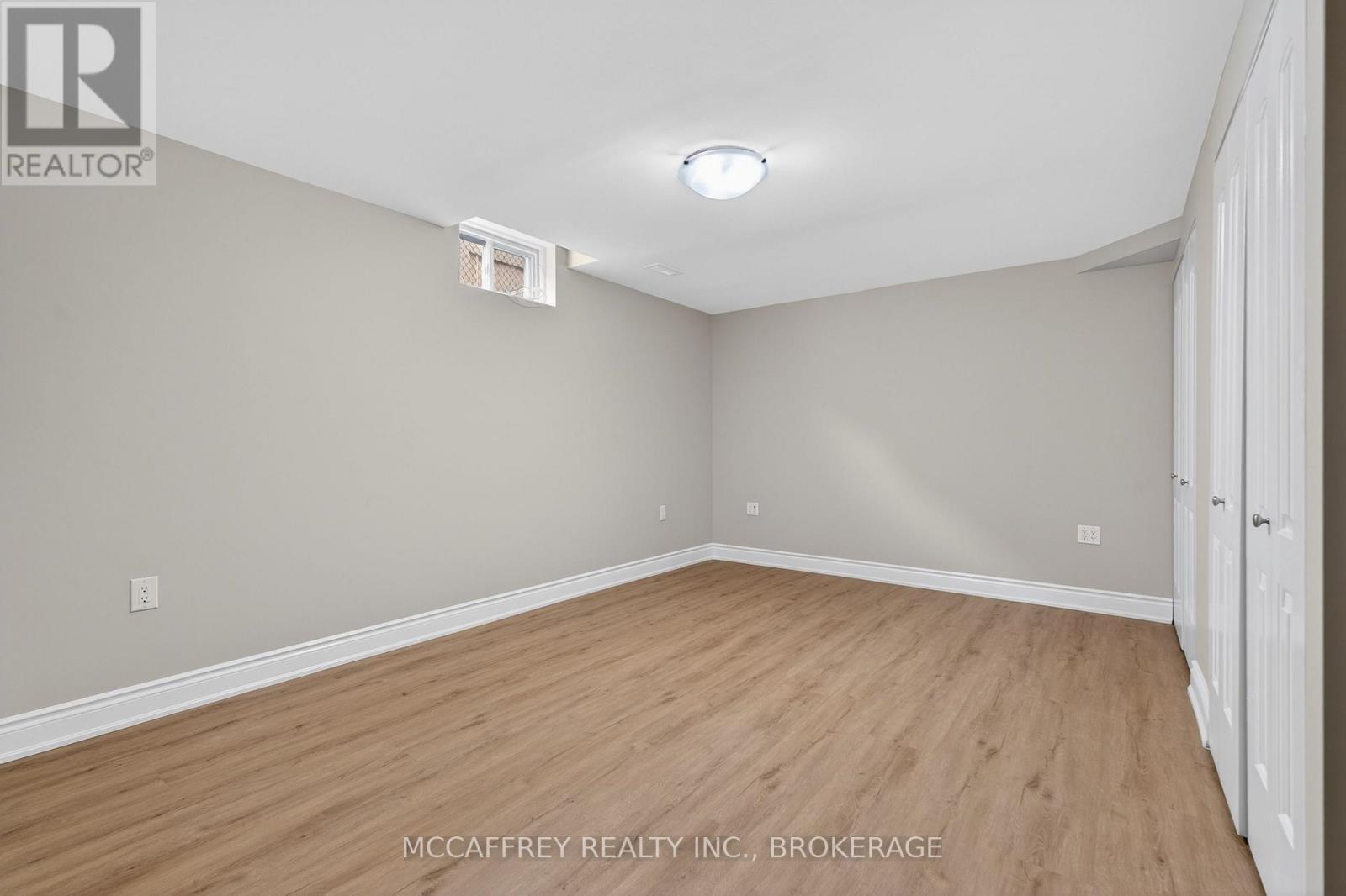 25 KANVERS WAY - 34