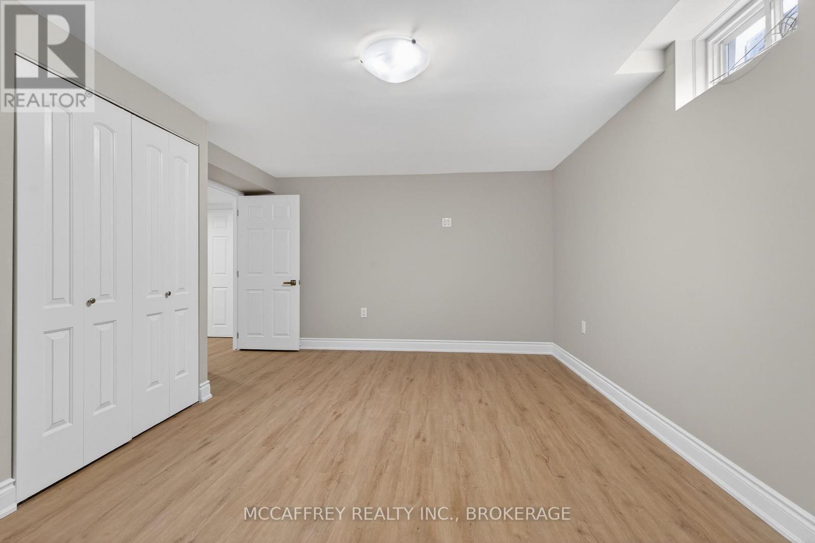 25 KANVERS WAY - 36