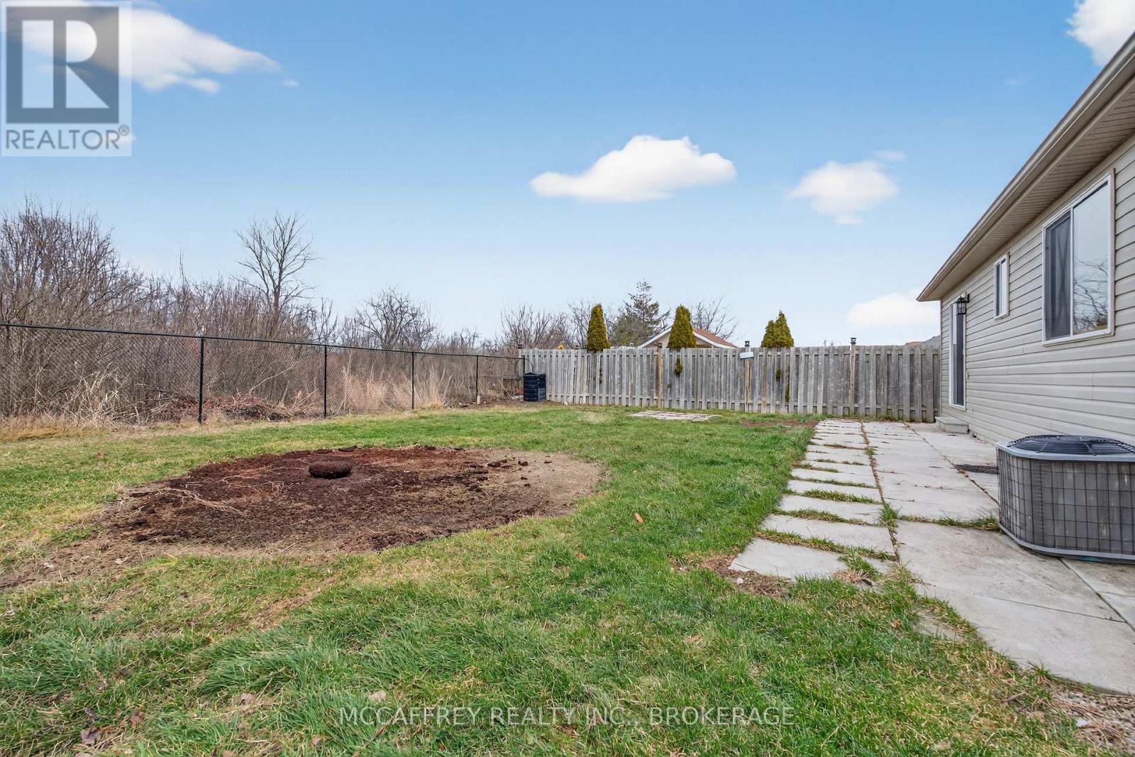 25 KANVERS WAY - 44