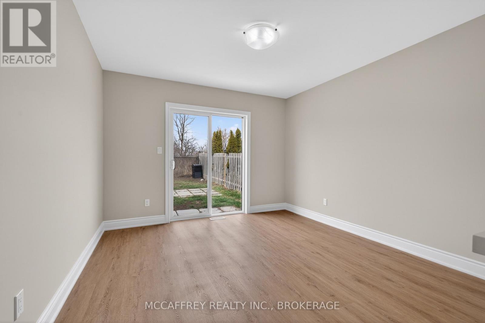 25 KANVERS WAY - 9