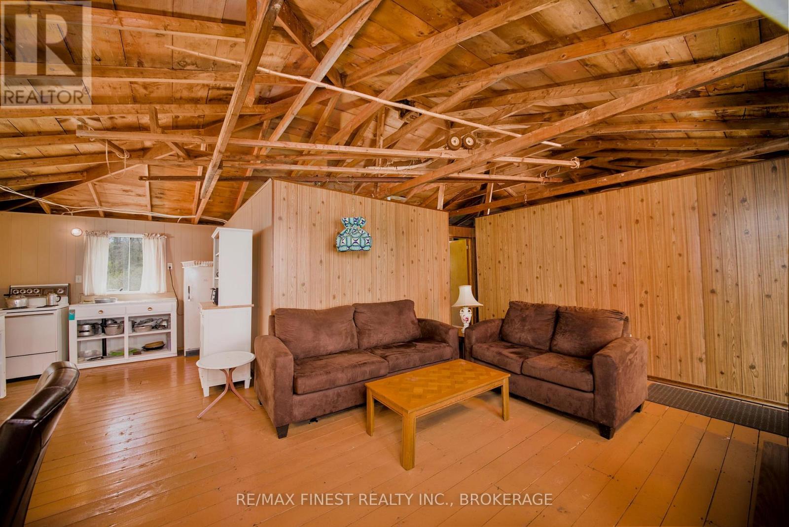9300 FRONT ROAD - 5