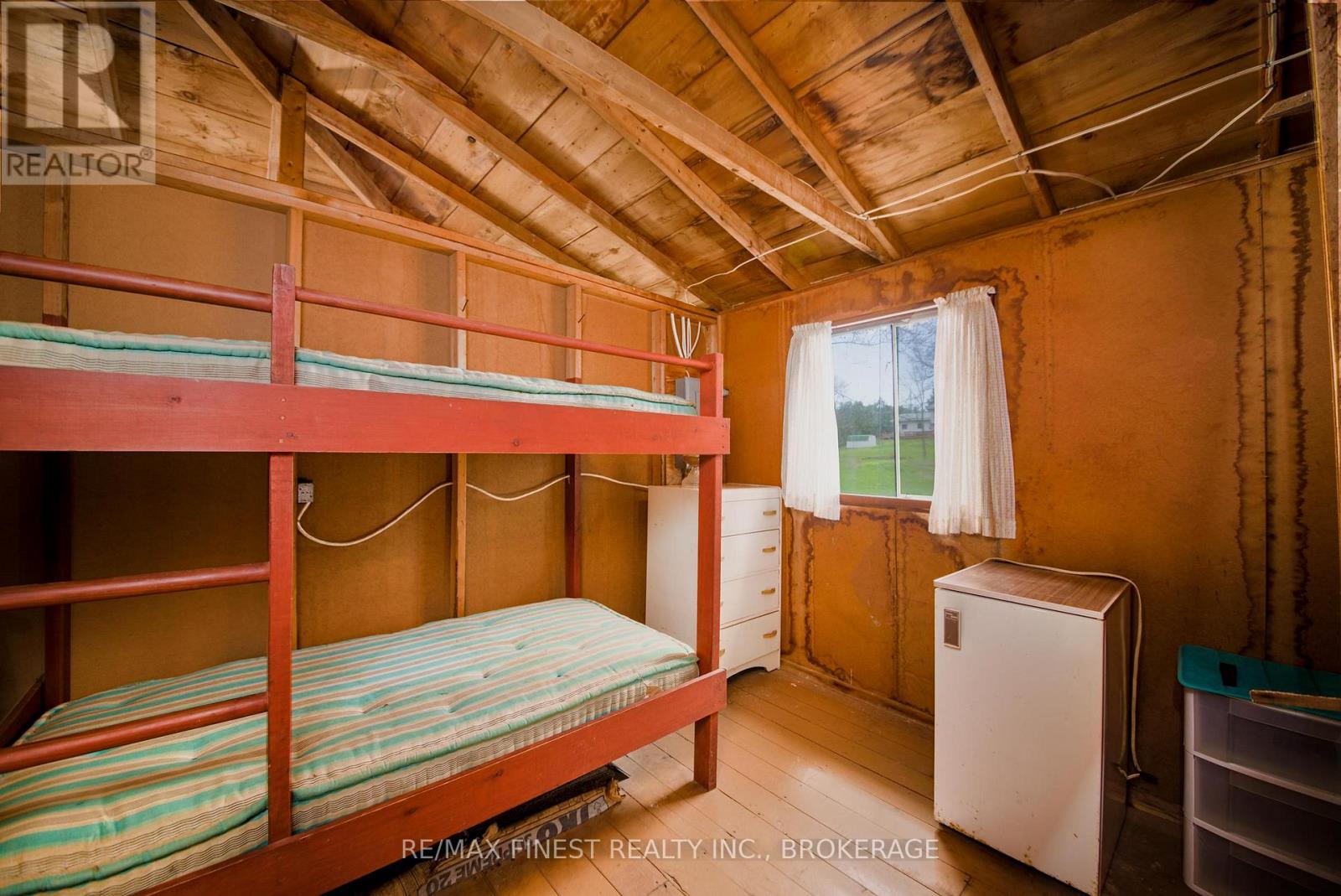 9300 FRONT ROAD - 8