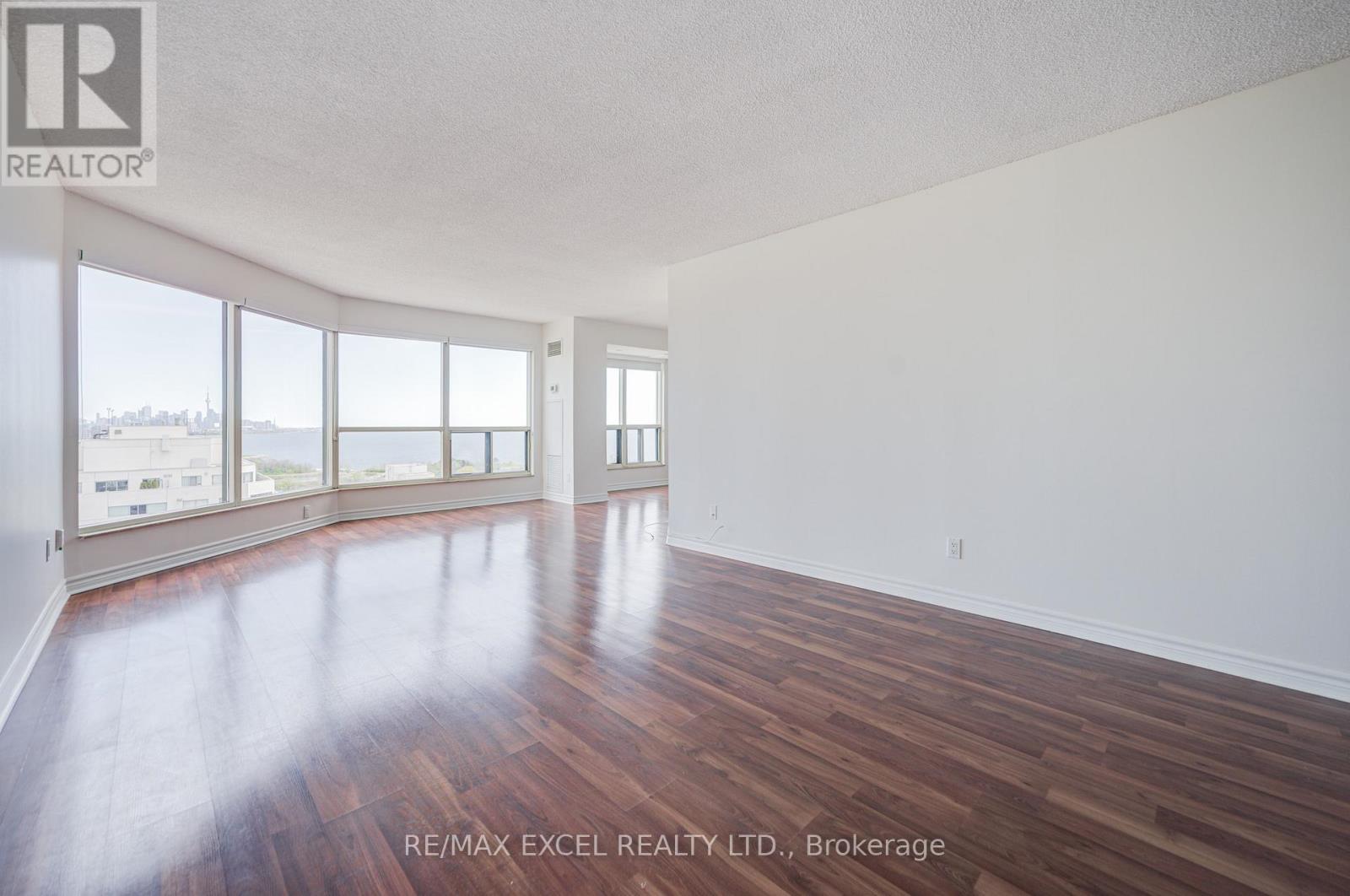 #2105 2269 LAKE SHORE BOULEVARD W - 15