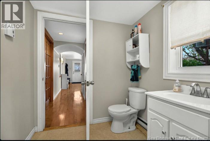 745 Amirault Street - 17