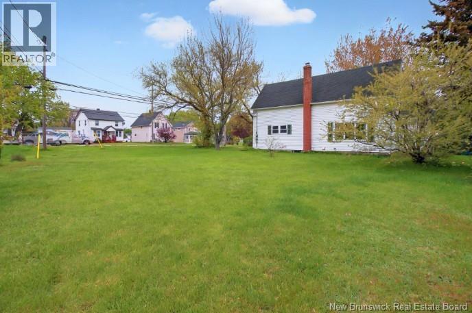 745 Amirault Street - 27