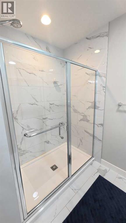 144 RED EMBERS Square NE - 31