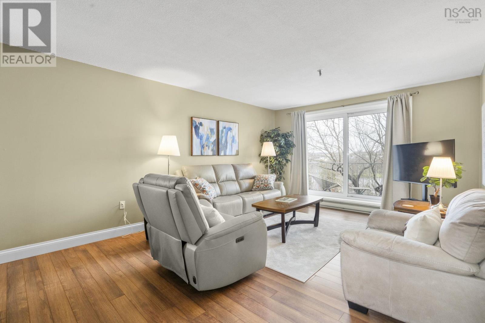 Property 30 of 34 of 401 28 Brookdale Crescent