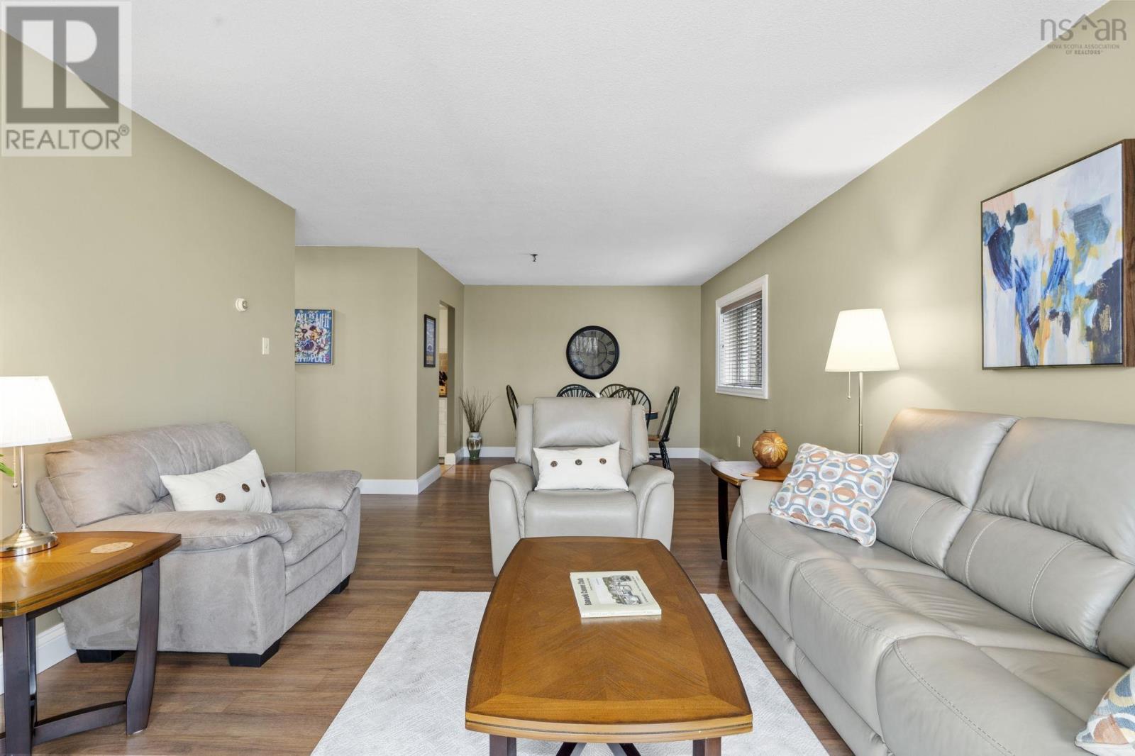 Property 32 of 34 of 401 28 Brookdale Crescent