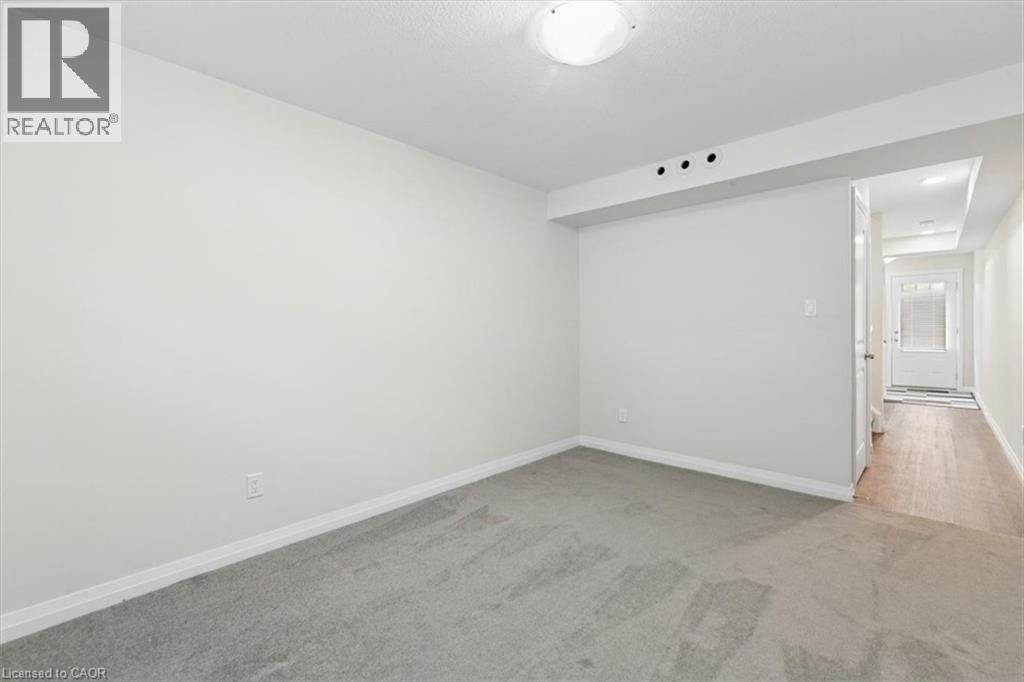 24 MORRISON Road Unit# A13, Kitchener, Ontario, N2A2W7 — Photo 17