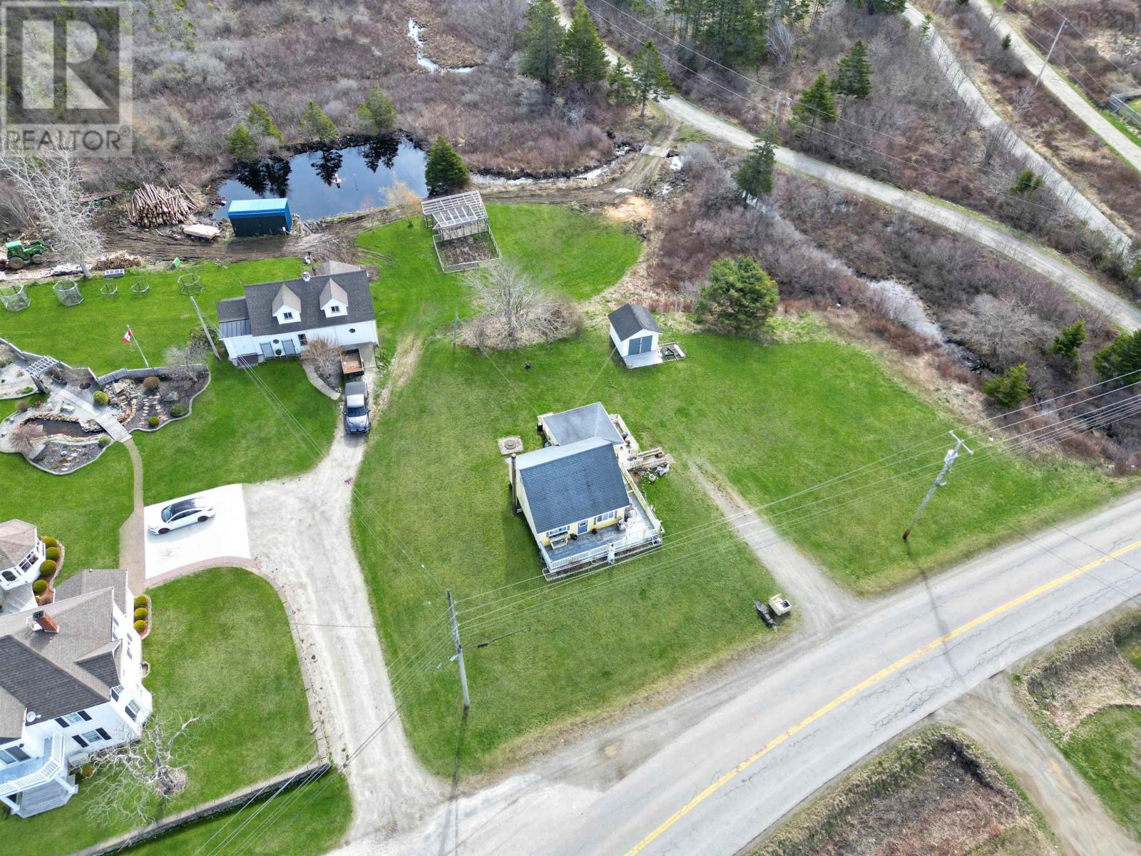 289 Comeaus Hill Road - 30