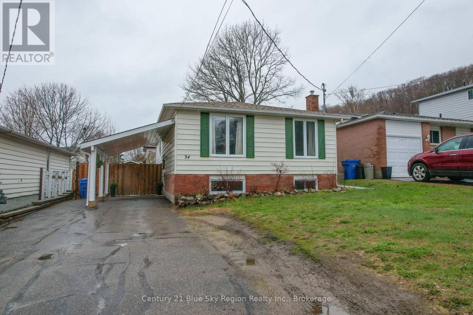 34 BELLEVIEW CRESCENT - Image 2