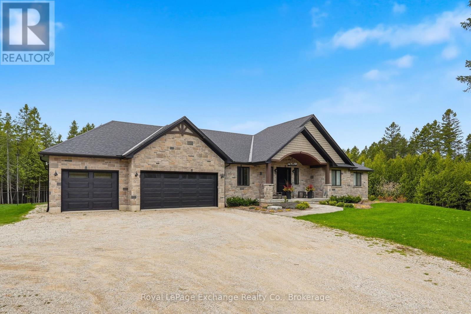 185 LOUISE CREEK CRESCENT - Image 3