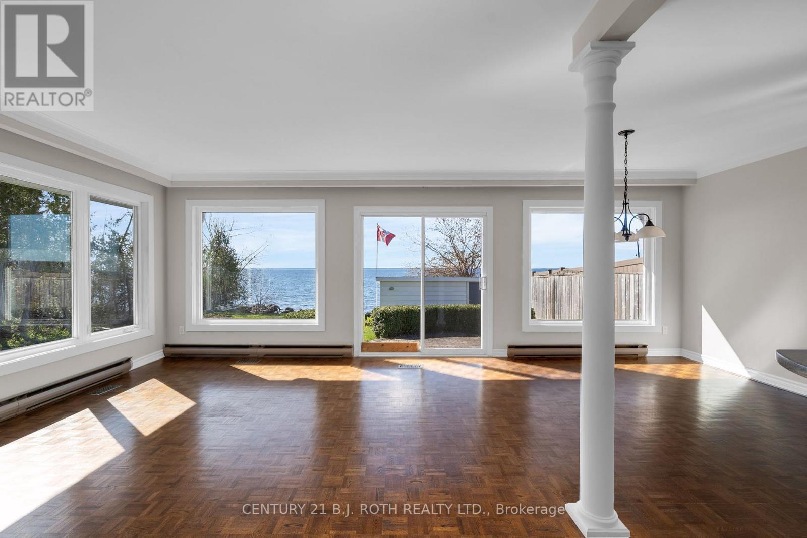 49 LAKESHORE ROAD E - 13