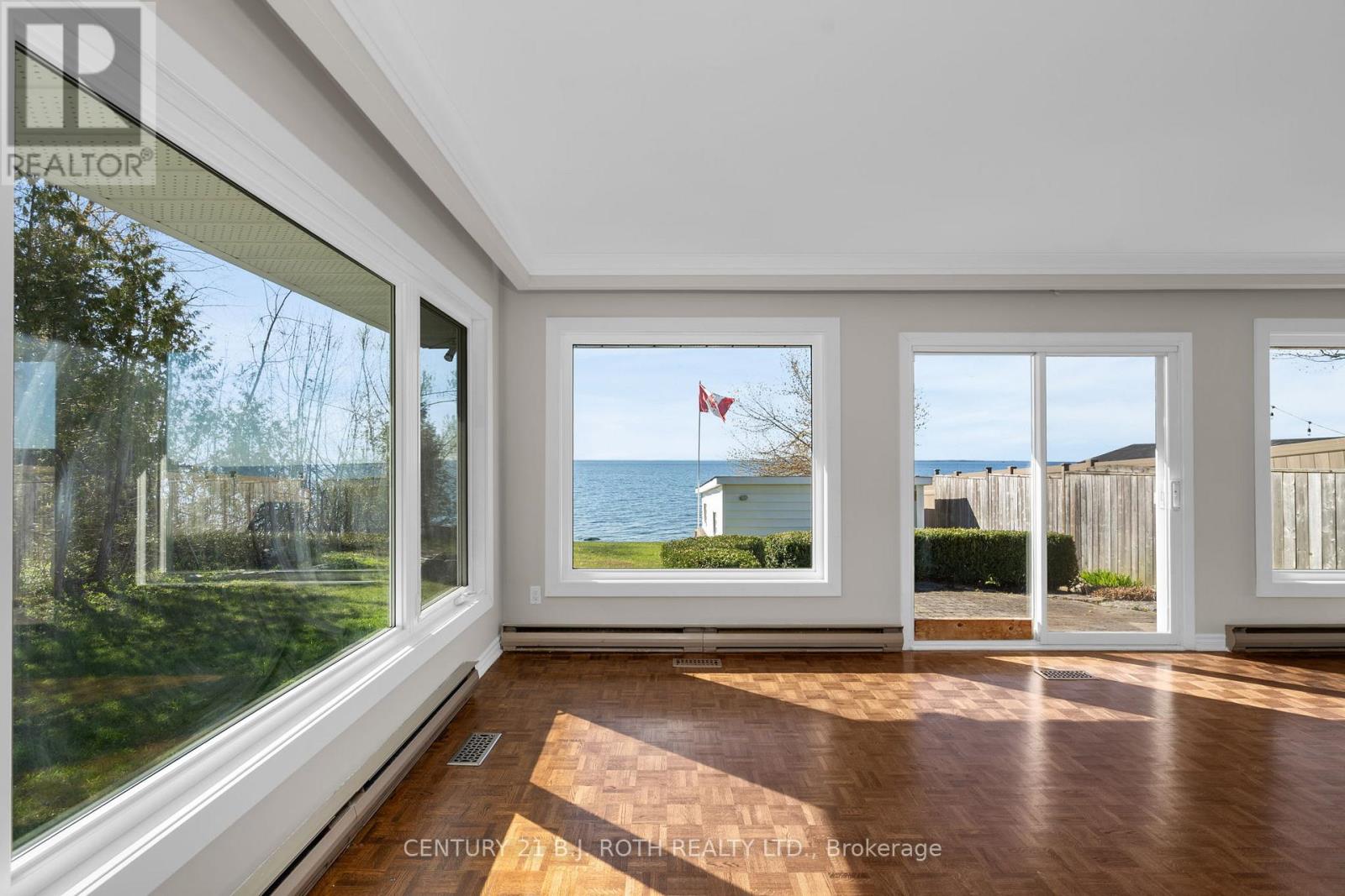 49 LAKESHORE ROAD E - 17