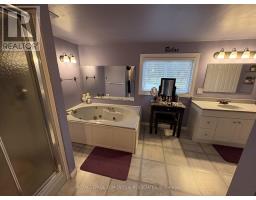 650 Lorne Street W, Laurentian Valley, ON K8A6T6 Photo 20