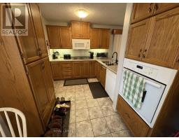 650 Lorne Street W, Laurentian Valley, ON K8A6T6 Photo 7