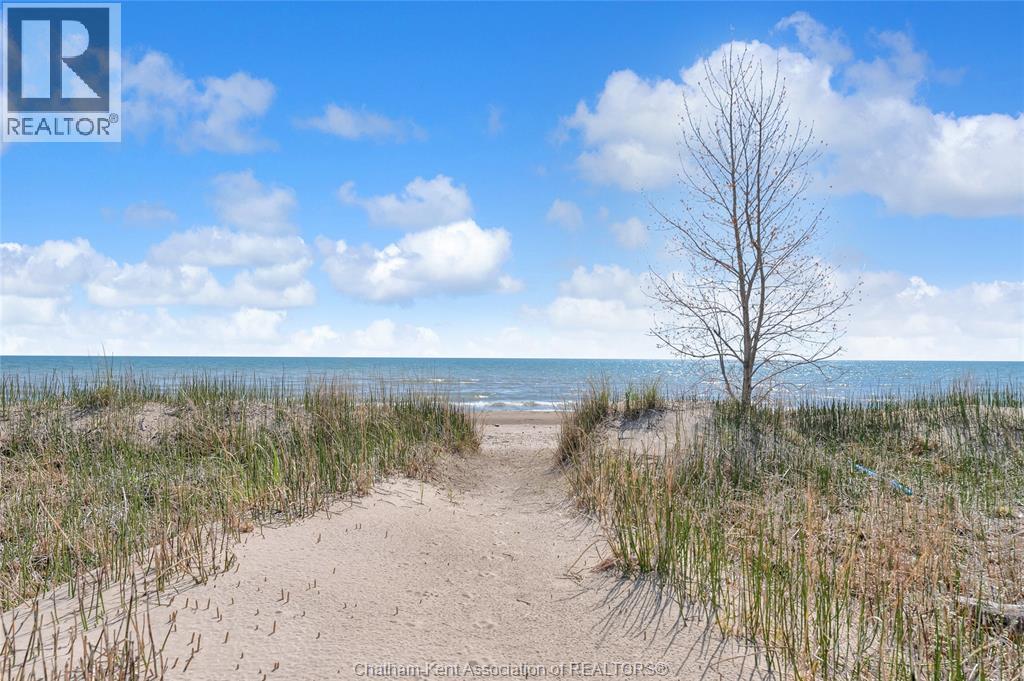 17722 Lakeshore ROAD, Rondeau Park, Ontario, N0P1X0 — Photo 18