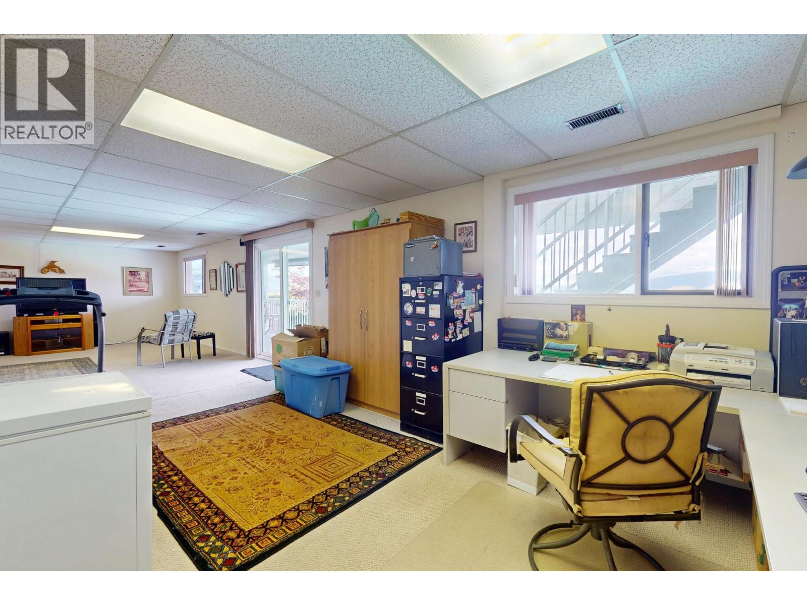 460 El Camino Road - 24
