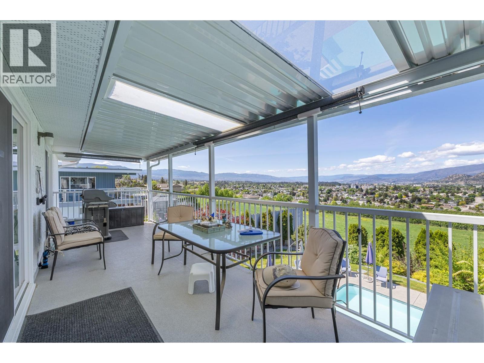 460 El Camino Road - 39