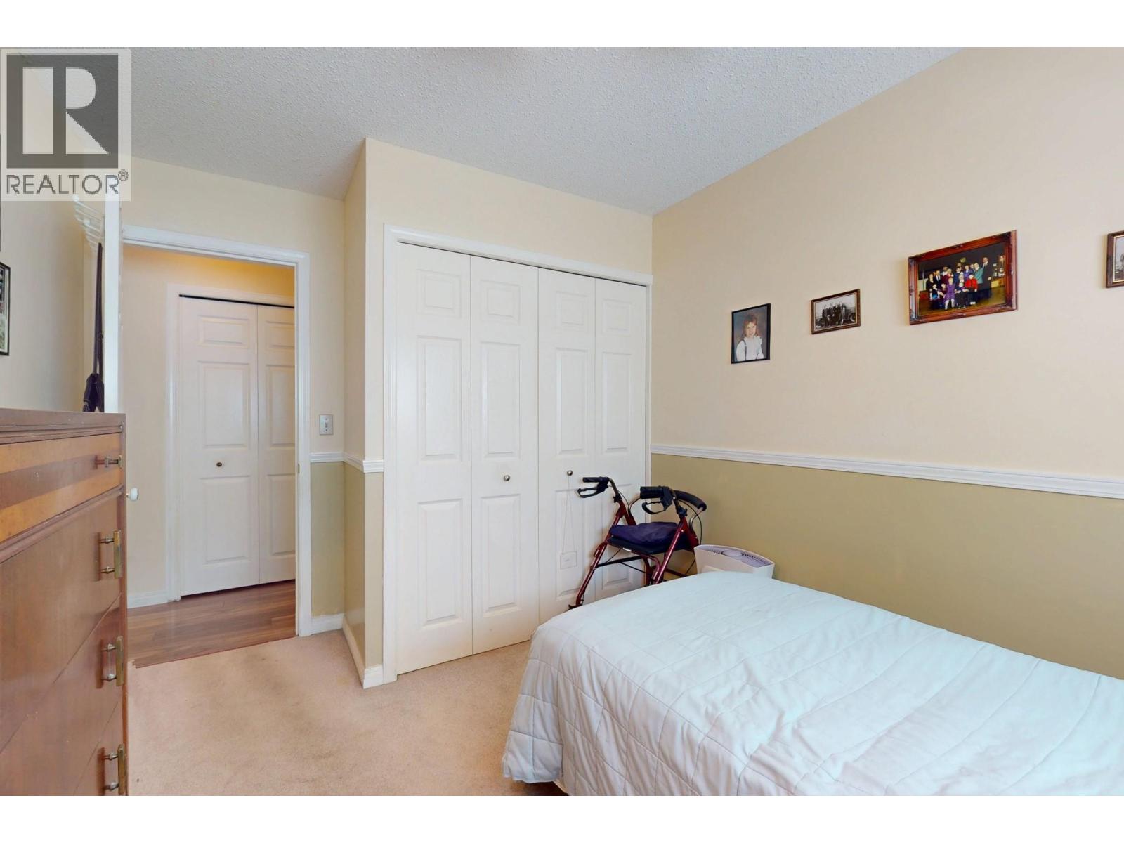 460 El Camino Road - 21