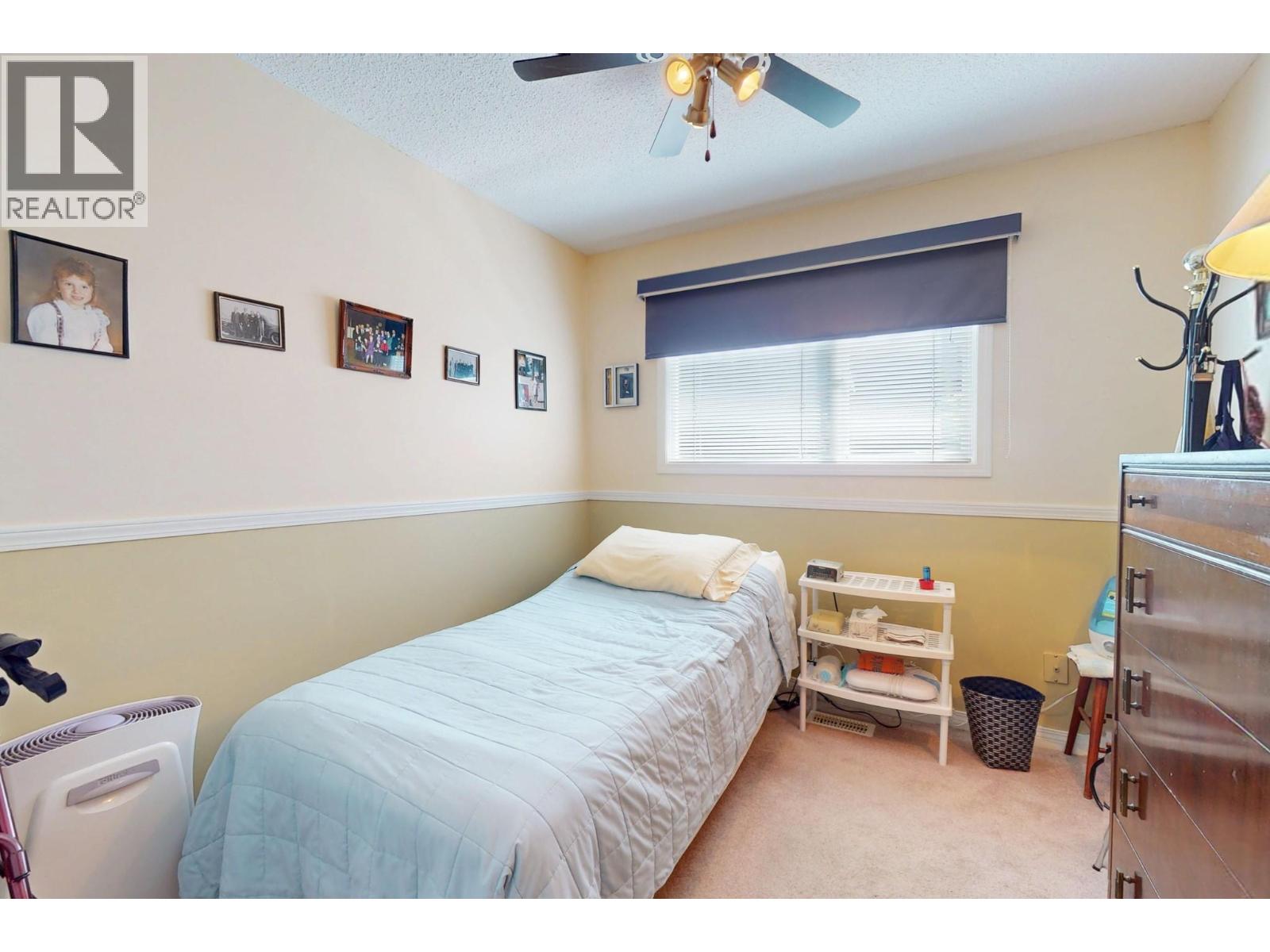 460 El Camino Road - 20